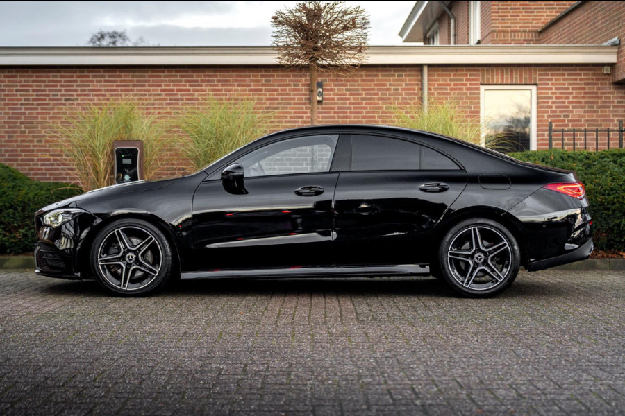 Mercedes-Benz CLA-Klasse 200 163 PK Aut. AMG Night Pakket 360 Camera Pano Sfeerverlichting 18''
