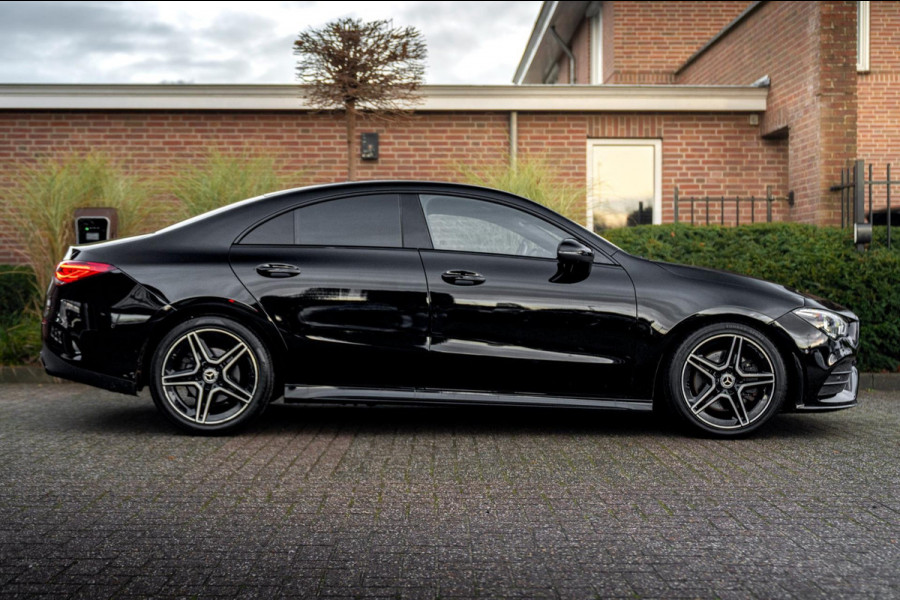 Mercedes-Benz CLA-Klasse 200 163 PK Aut. AMG Night Pakket 360 Camera Pano Sfeerverlichting 18''