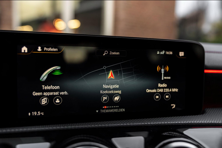 Mercedes-Benz CLA-Klasse 200 163 PK Aut. AMG Night Pakket 360 Camera Pano Sfeerverlichting 18''