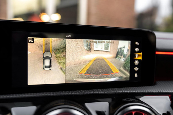 Mercedes-Benz CLA-Klasse 200 163 PK Aut. AMG Night Pakket 360 Camera Pano Sfeerverlichting 18''