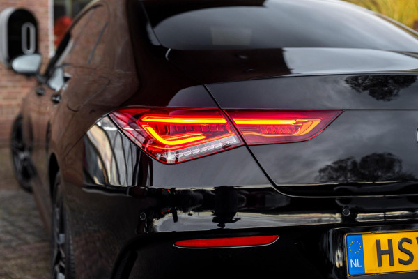 Mercedes-Benz CLA-Klasse 200 163 PK Aut. AMG Night Pakket 360 Camera Pano Sfeerverlichting 18''