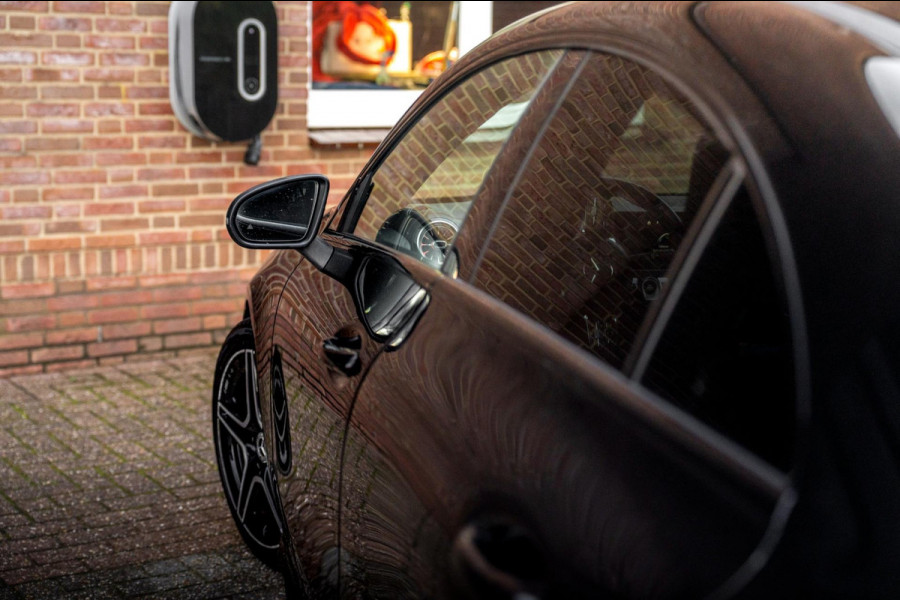 Mercedes-Benz CLA-Klasse 200 163 PK Aut. AMG Night Pakket 360 Camera Pano Sfeerverlichting 18''