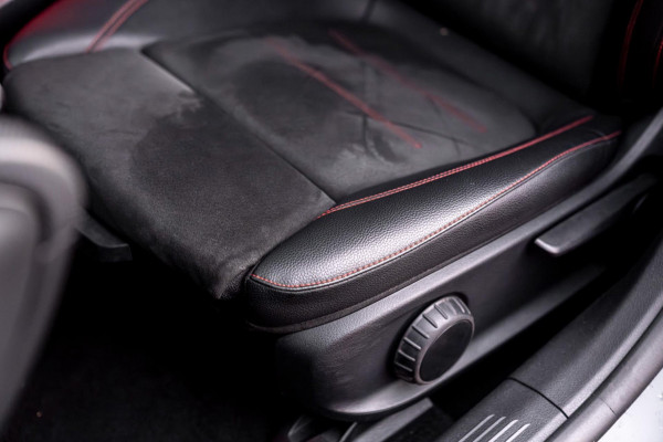 Mercedes-Benz CLA-Klasse 200 163 PK Aut. AMG Night Pakket 360 Camera Pano Sfeerverlichting 18''