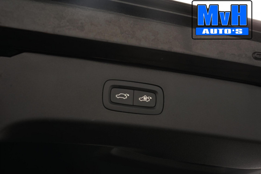 Lynk & Co 01 1.5 Hybride|FULL BLACK XL|ZWARTE.HEMEL|LEER|NAP