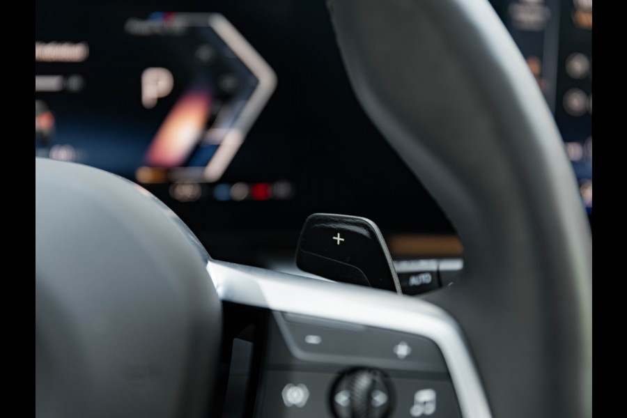 BMW X1 sDrive18i M-Sport - Pano - Trekhaak - ACC - Memoryzetel - Harman Kardon