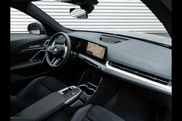 BMW X1 sDrive18i M-Sport - Pano - Trekhaak - ACC - Memoryzetel - Harman Kardon