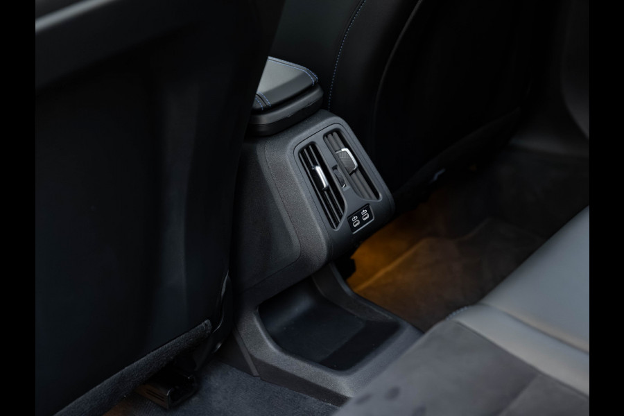 BMW X1 sDrive18i M-Sport - Pano - Trekhaak - ACC - Memoryzetel - Harman Kardon