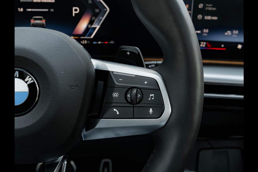 BMW X1 sDrive18i M-Sport - Pano - Trekhaak - ACC - Memoryzetel - Harman Kardon