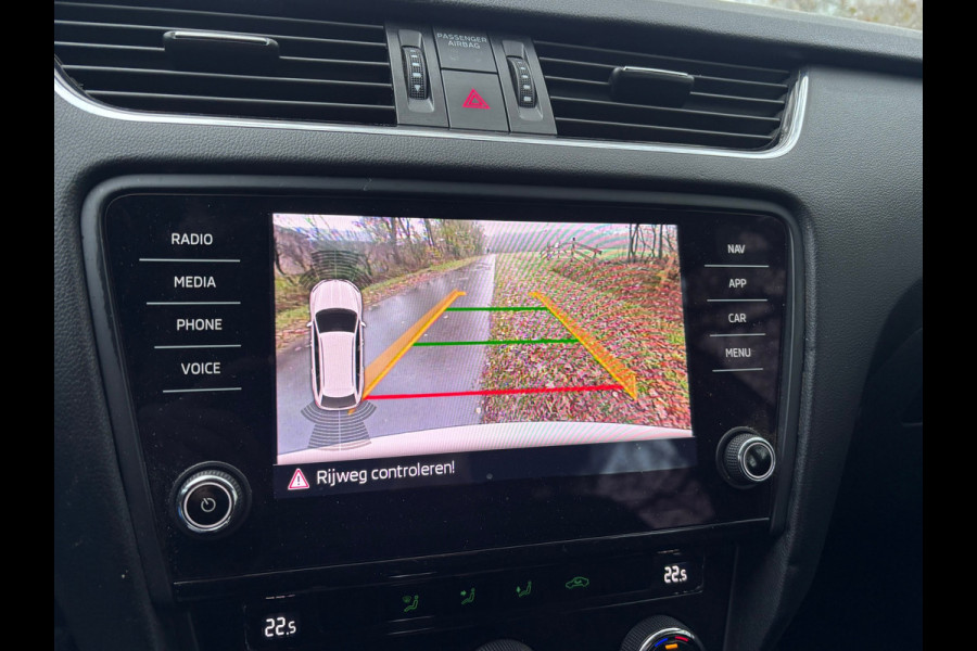 Škoda Octavia Combi 1.0 TSI Greentech Ambition Business | DSG + Navi + Cruise Nu € 10.950,-!!!