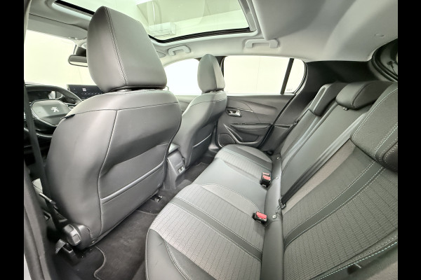 Peugeot 208 1.2I 101PK Pano-Dak Navi Ecc Apple Carplay Android Auto Cruise Control Pdc Allure Bluetooth Isofix Lmv 17" Led Privacy Glas Keyless Rijstrooksensor 1e Eigenaar Origineel Nederlandse Auto Nieuwprijs  €24.923,-