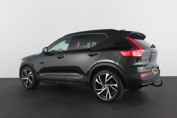 Volvo XC40 1.5 T3 R-Design > 163pk/Trekhaak (Afnb)/20 inch/ all season banden