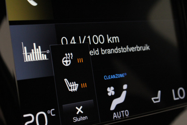 Volvo XC40 1.5 T3 R-Design > 163pk/Trekhaak (Afnb)/20 inch/ all season banden