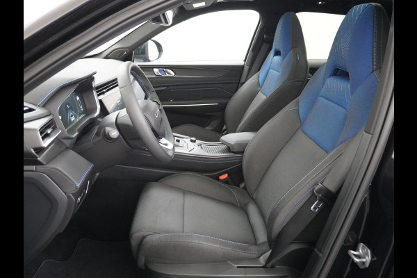 Lynk & Co 01 AUT-7 261pk PHEV Zwarte-Hemel Pano-Schuifdak Lmv 20" 360°Camera Apple Carplay Android Auto Adap.Cruise Navi Pdc Ecc Keyless Led  Elek.Memory.Stoel File assistent Dodehoek detector Elektrisch bedienbare achterklep Rijstrooksensor Wifi Verkeersbord detectie 425Nm koppel 3,7kw laadvermogen 1.800KG-Trekvermogen! €44.880 Nieuwprijs 1e Eigenaar Origineel NLse auto!