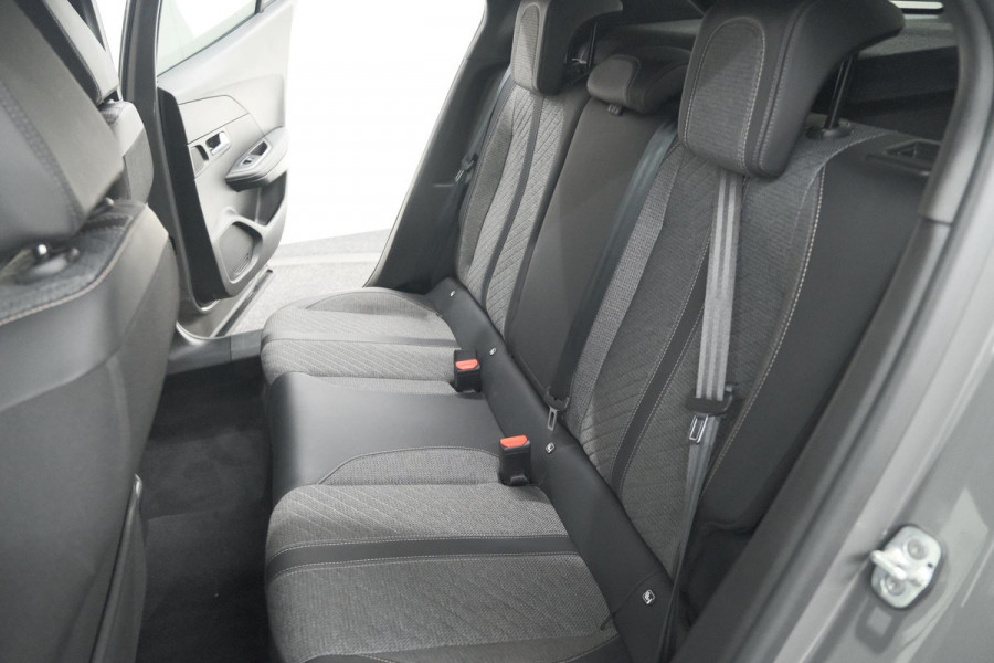 Peugeot 2008 PureTech 100 Allure | Camera | Navigatie | Parkeersensoren | Apple Carplay