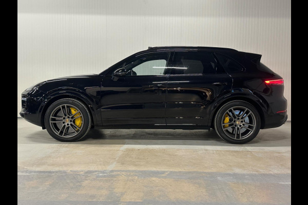 Porsche Cayenne 4.0 Turbo | NAP | SPORT CHRONO | PANO | KERAMISCH | TREKHAAK