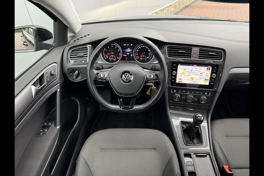 Volkswagen Golf 1.5 TSI ACT 130pk | Pano dak | Full Led