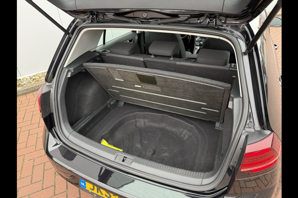 Volkswagen Golf 1.5 TSI ACT 130pk | Pano dak | Full Led