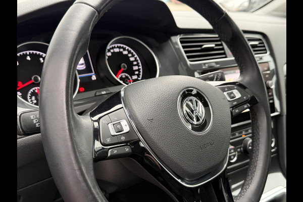 Volkswagen Golf 1.5 TSI ACT 130pk | Pano dak | Full Led