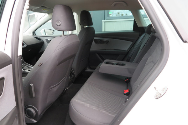 Seat ✅ Leon ST 1.0 116pk DSG EcoTSI Style Business Intense Keyless, LED, Navi , Full-link , PDC voor & achter,Cruise control, DAB+ etc..