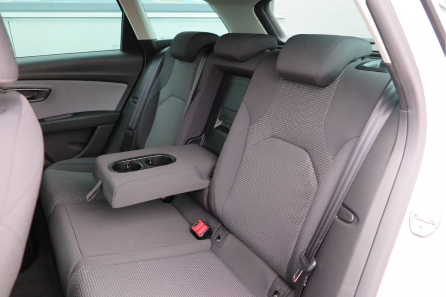 Seat ✅ Leon ST 1.0 116pk DSG EcoTSI Style Business Intense Keyless, LED, Navi , Full-link , PDC voor & achter,Cruise control, DAB+ etc..