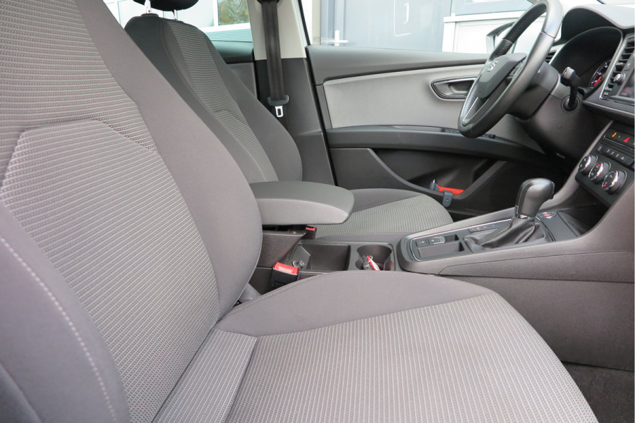 Seat ✅ Leon ST 1.0 116pk DSG EcoTSI Style Business Intense Keyless, LED, Navi , Full-link , PDC voor & achter,Cruise control, DAB+ etc..