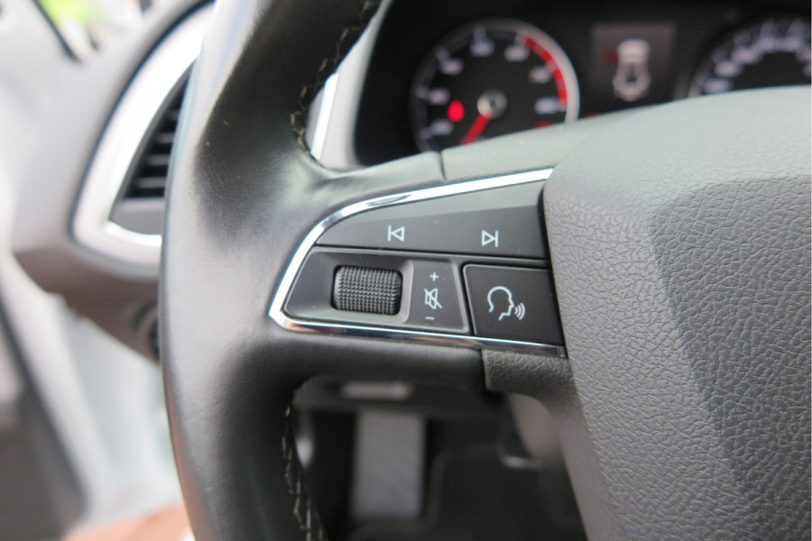 Seat ✅ Leon ST 1.0 116pk DSG EcoTSI Style Business Intense Keyless, LED, Navi , Full-link , PDC voor & achter,Cruise control, DAB+ etc..