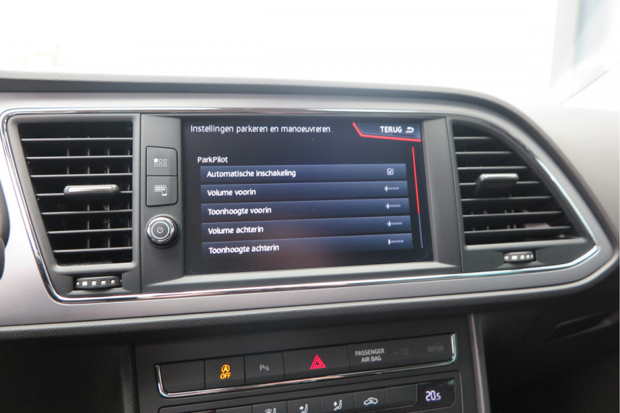 Seat ✅ Leon ST 1.0 116pk DSG EcoTSI Style Business Intense Keyless, LED, Navi , Full-link , PDC voor & achter,Cruise control, DAB+ etc..