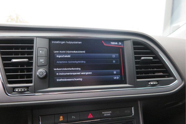 Seat ✅ Leon ST 1.0 116pk DSG EcoTSI Style Business Intense Keyless, LED, Navi , Full-link , PDC voor & achter,Cruise control, DAB+ etc..