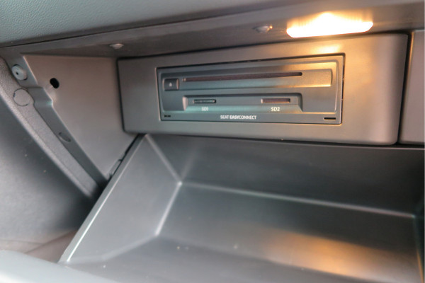 Seat ✅ Leon ST 1.0 116pk DSG EcoTSI Style Business Intense Keyless, LED, Navi , Full-link , PDC voor & achter,Cruise control, DAB+ etc..