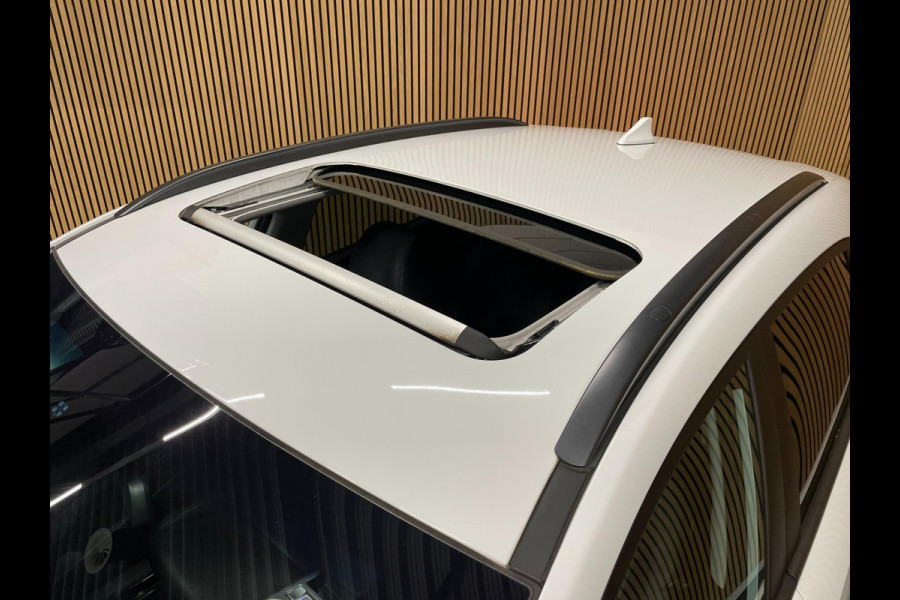 Hyundai Kona EV Fashion 64 kWh|FACELIFT|3-FASE|LEDER|DAKJE|HEAD-UP|ACC|CAMERA|CARPLAY|NAVI|NL- AUTO|NAP|INCL. BTW|1e EIG.|