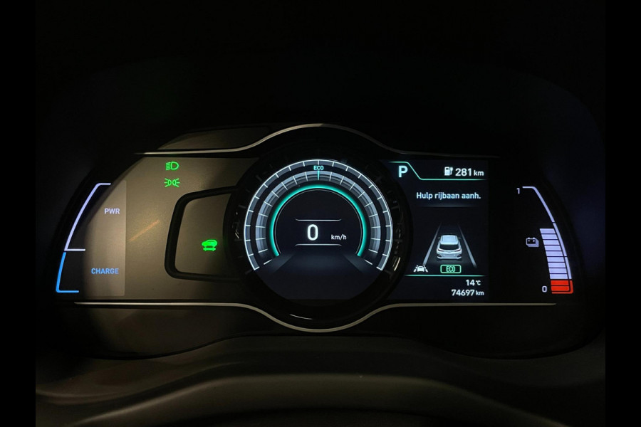Hyundai Kona EV Fashion 64 kWh|FACELIFT|3-FASE|LEDER|DAKJE|HEAD-UP|ACC|CAMERA|CARPLAY|NAVI|NL- AUTO|NAP|INCL. BTW|1e EIG.|
