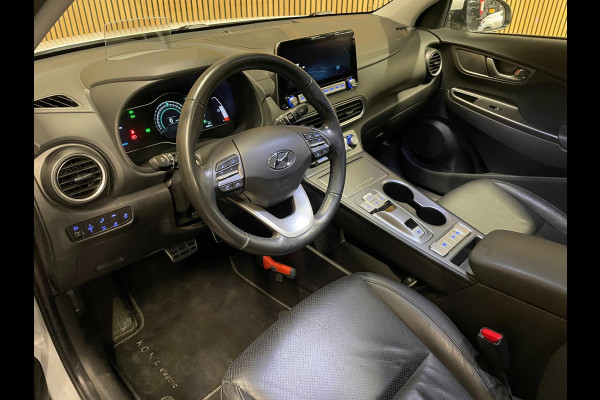 Hyundai Kona EV Fashion 64 kWh|FACELIFT|3-FASE|LEDER|DAKJE|HEAD-UP|ACC|CAMERA|CARPLAY|NAVI|NL- AUTO|NAP|INCL. BTW|1e EIG.|