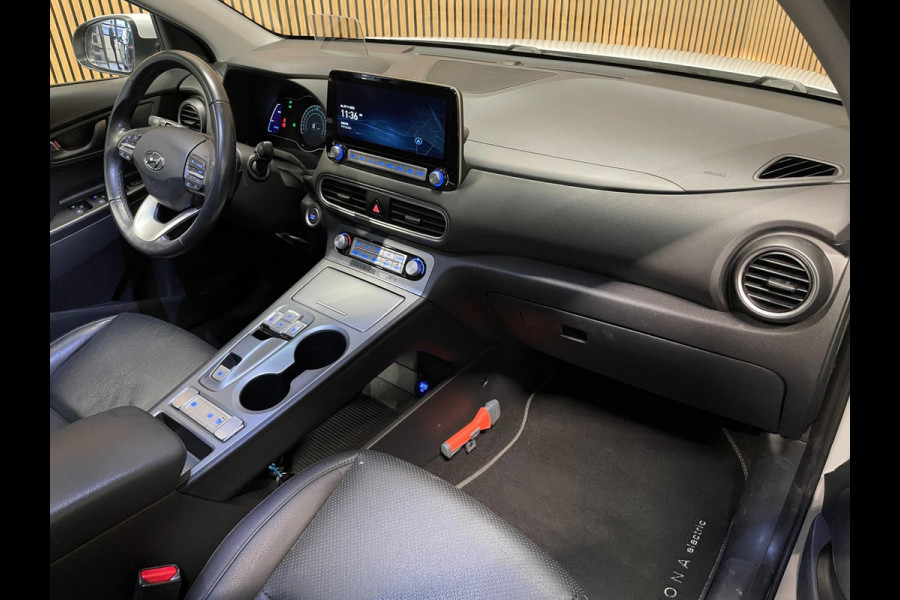 Hyundai Kona EV Fashion 64 kWh|FACELIFT|3-FASE|LEDER|DAKJE|HEAD-UP|ACC|CAMERA|CARPLAY|NAVI|NL- AUTO|NAP|INCL. BTW|1e EIG.|
