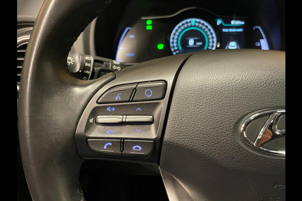 Hyundai Kona EV Fashion 64 kWh|FACELIFT|3-FASE|LEDER|DAKJE|HEAD-UP|ACC|CAMERA|CARPLAY|NAVI|NL- AUTO|NAP|INCL. BTW|1e EIG.|
