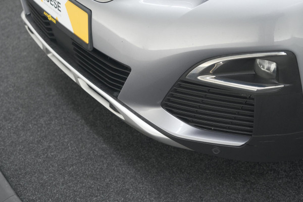 Peugeot 3008 PureTech 130 EAT8 GT Line | Trekhaak | Camera | Navigatie | Apple Carplay | Parkeersensoren