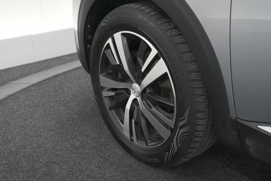 Peugeot 3008 PureTech 130 EAT8 GT Line | Trekhaak | Camera | Navigatie | Apple Carplay | Parkeersensoren