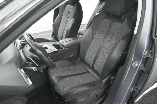 Peugeot 3008 PureTech 130 EAT8 GT Line | Trekhaak | Camera | Navigatie | Apple Carplay | Parkeersensoren