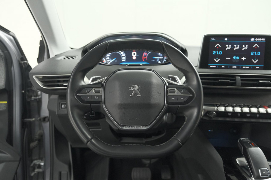 Peugeot 3008 PureTech 130 EAT8 GT Line | Trekhaak | Camera | Navigatie | Apple Carplay | Parkeersensoren