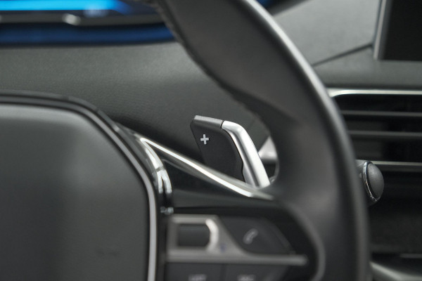 Peugeot 3008 PureTech 130 EAT8 GT Line | Trekhaak | Camera | Navigatie | Apple Carplay | Parkeersensoren