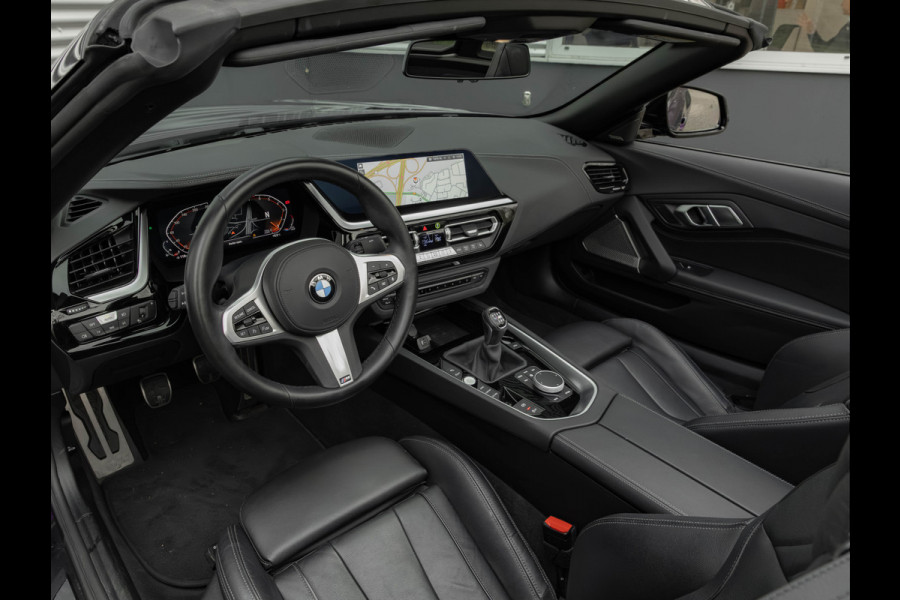 BMW Z4 Roadster sDrive20i M-Sport - Manual - M-Zetels - Harman Kardon - Stoelverwarming