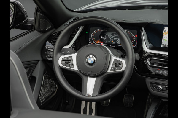 BMW Z4 Roadster sDrive20i M-Sport - Manual - M-Zetels - Harman Kardon - Stoelverwarming