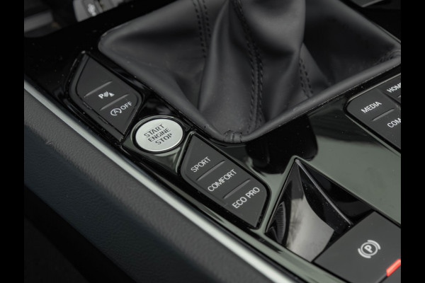 BMW Z4 Roadster sDrive20i M-Sport - Manual - M-Zetels - Harman Kardon - Stoelverwarming