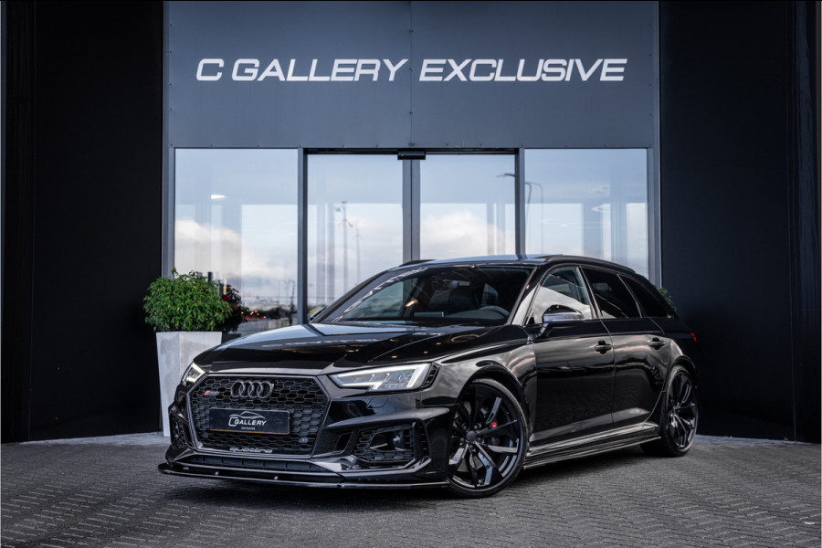Audi RS4 Avant 2.9 TFSI quattro - Panorama | B&O | Carbon | Alcantara | Massage  | Memory