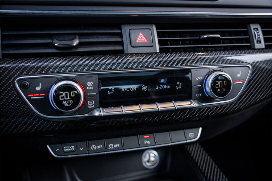 Audi RS4 Avant 2.9 TFSI quattro - Panorama | B&O | Carbon | Alcantara | Massage  | Memory