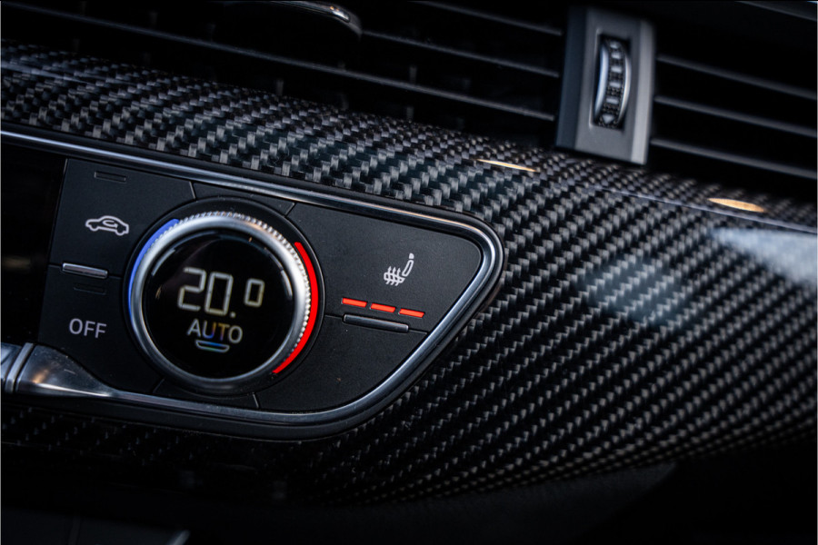 Audi RS4 Avant 2.9 TFSI quattro - Panorama | B&O | Carbon | Alcantara | Massage  | Memory