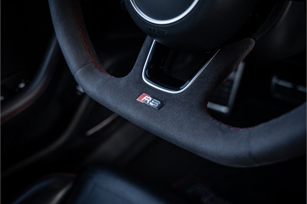 Audi RS4 Avant 2.9 TFSI quattro - Panorama | B&O | Carbon | Alcantara | Massage  | Memory