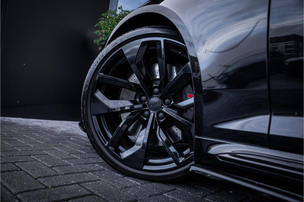 Audi RS4 Avant 2.9 TFSI quattro - Panorama | B&O | Carbon | Alcantara | Massage  | Memory