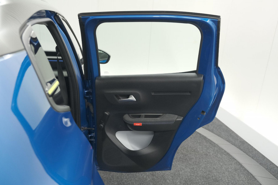 Citroën C3 1.2 Turbo 100pk Plus | Nieuw Model | Apple Carplay | Parkeersensoren