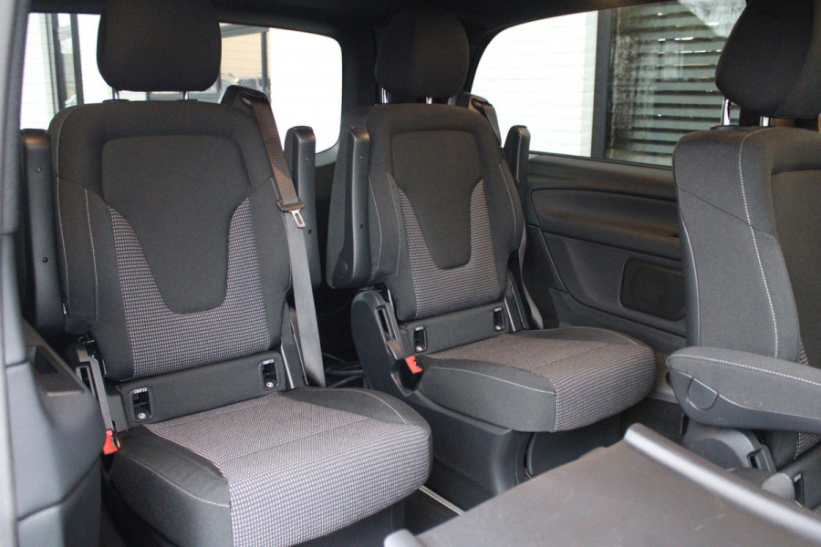 Mercedes-Benz Eqv 300 L2 / New Model / 6-Persoons / Standkachel / Distronic / Camera / Led / NIEUWSTAAT