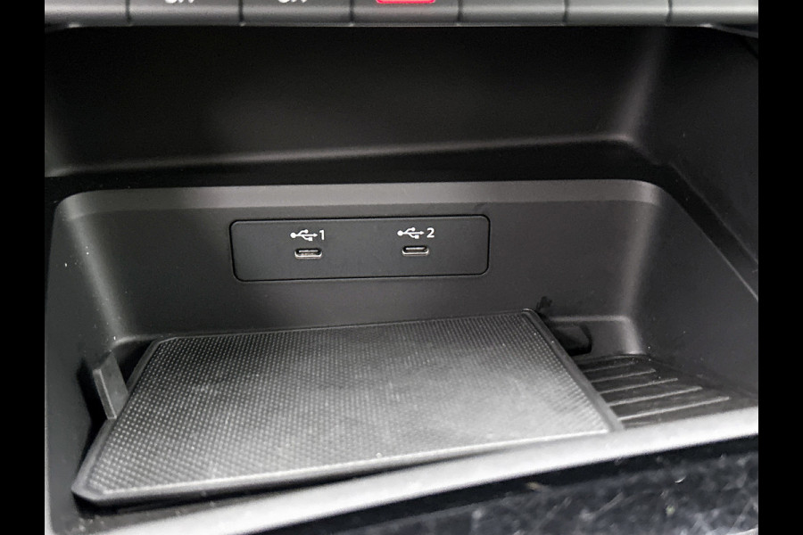 Audi A3 Sportback 35 TFSI Business edition Automaat (NAVI, ADAPTIVE CRUISE, CARPLAY, VIRTUAL COCKPIT, 1e EIGENAAR)